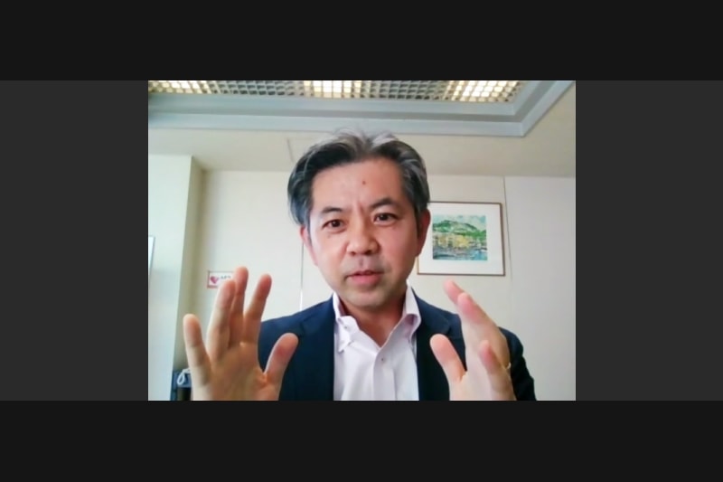 お話しくださる堀さん