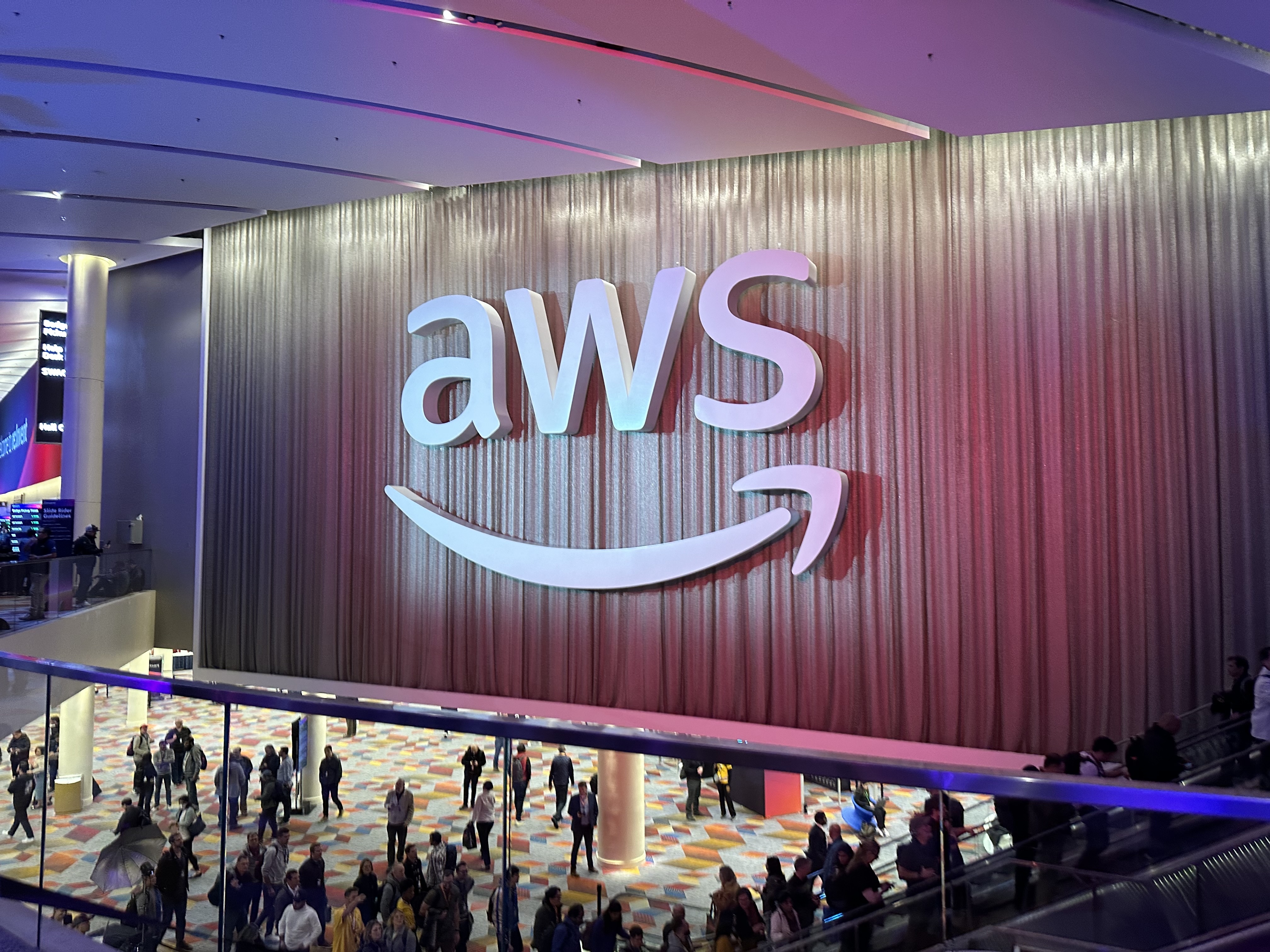 AWS re:Invent 2023参加レポート：Keynote AWS CEO編のサムネイル